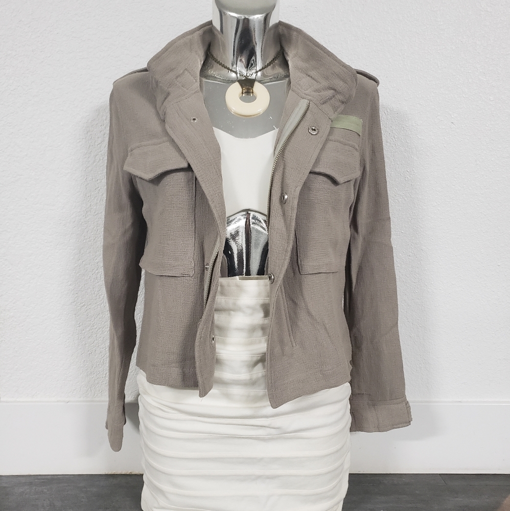 Nude Cropped Urban Outfitters Zip Up - Picture 1 of 5